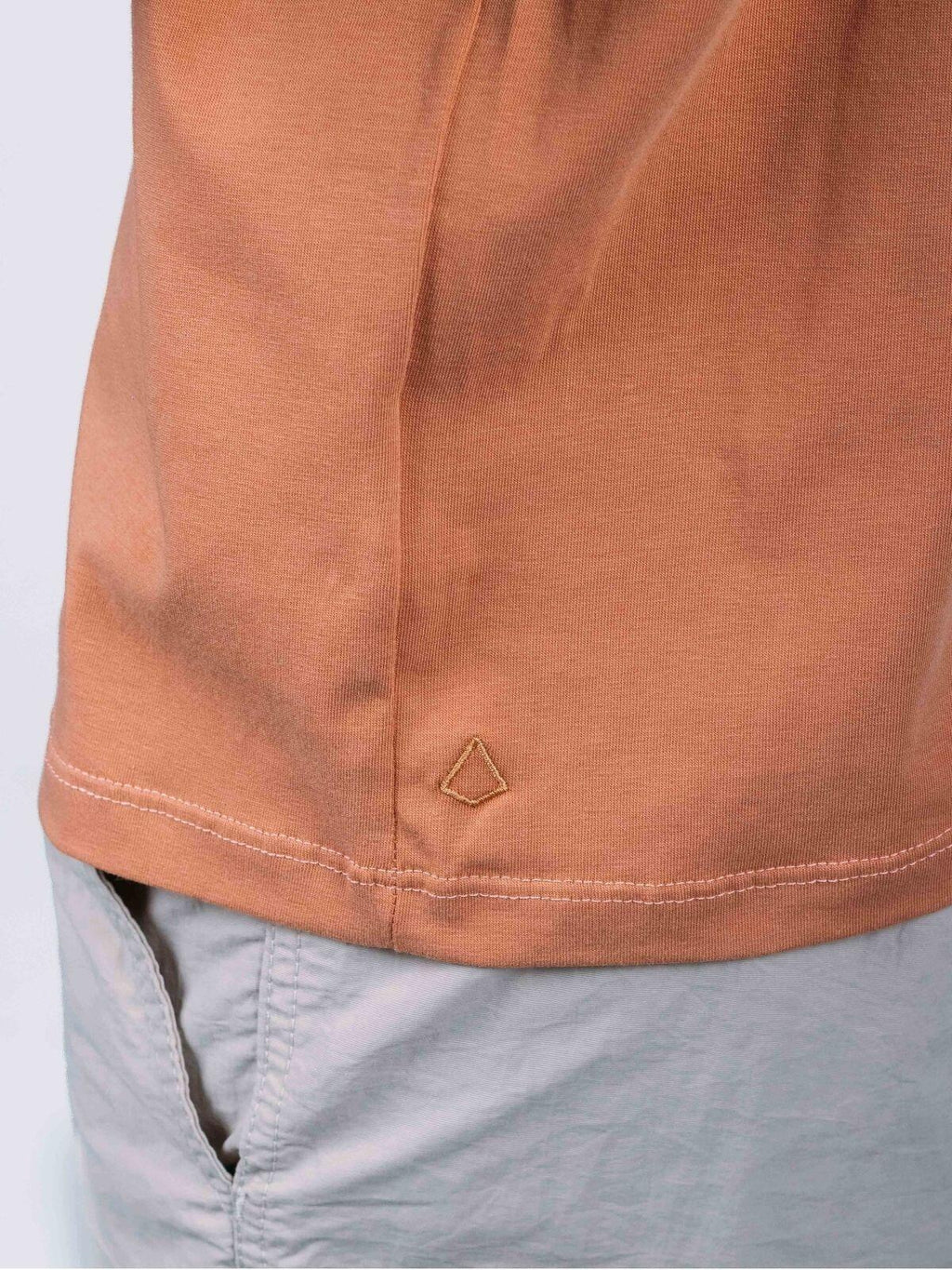 Camiseta Egípcio Gola Redonda Amendoa
