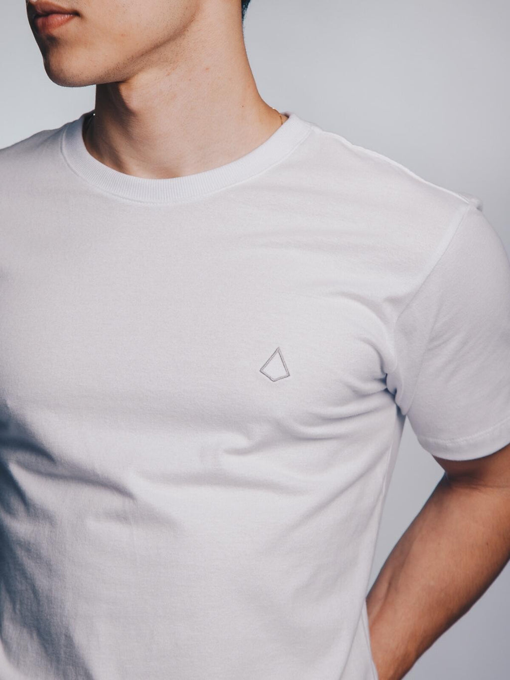 Camiseta Essentials White