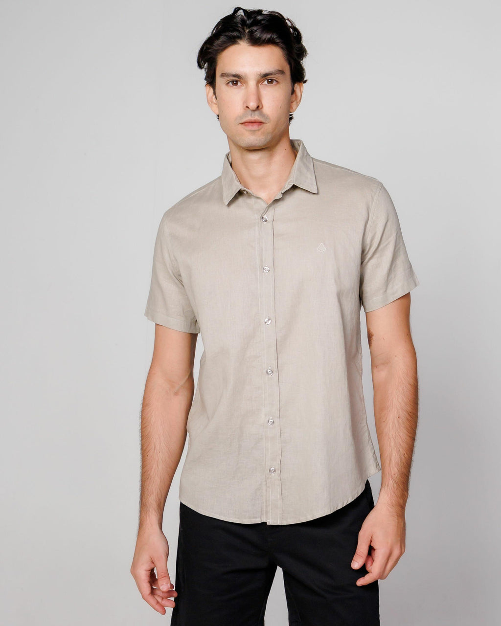 Camisa de Botão MC Linho Cambraia Bege