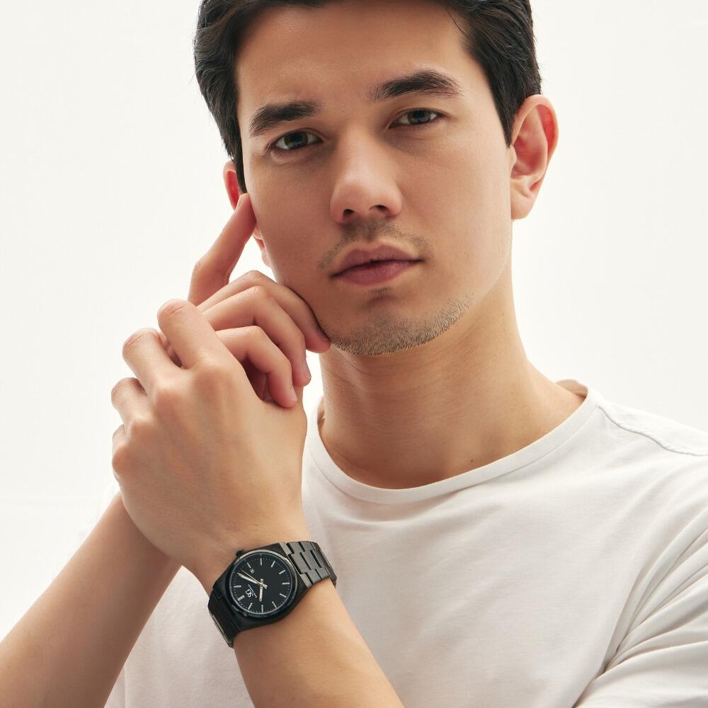 Relogio Masculino Quadrado Hudson Date Preto com Fundo Preto