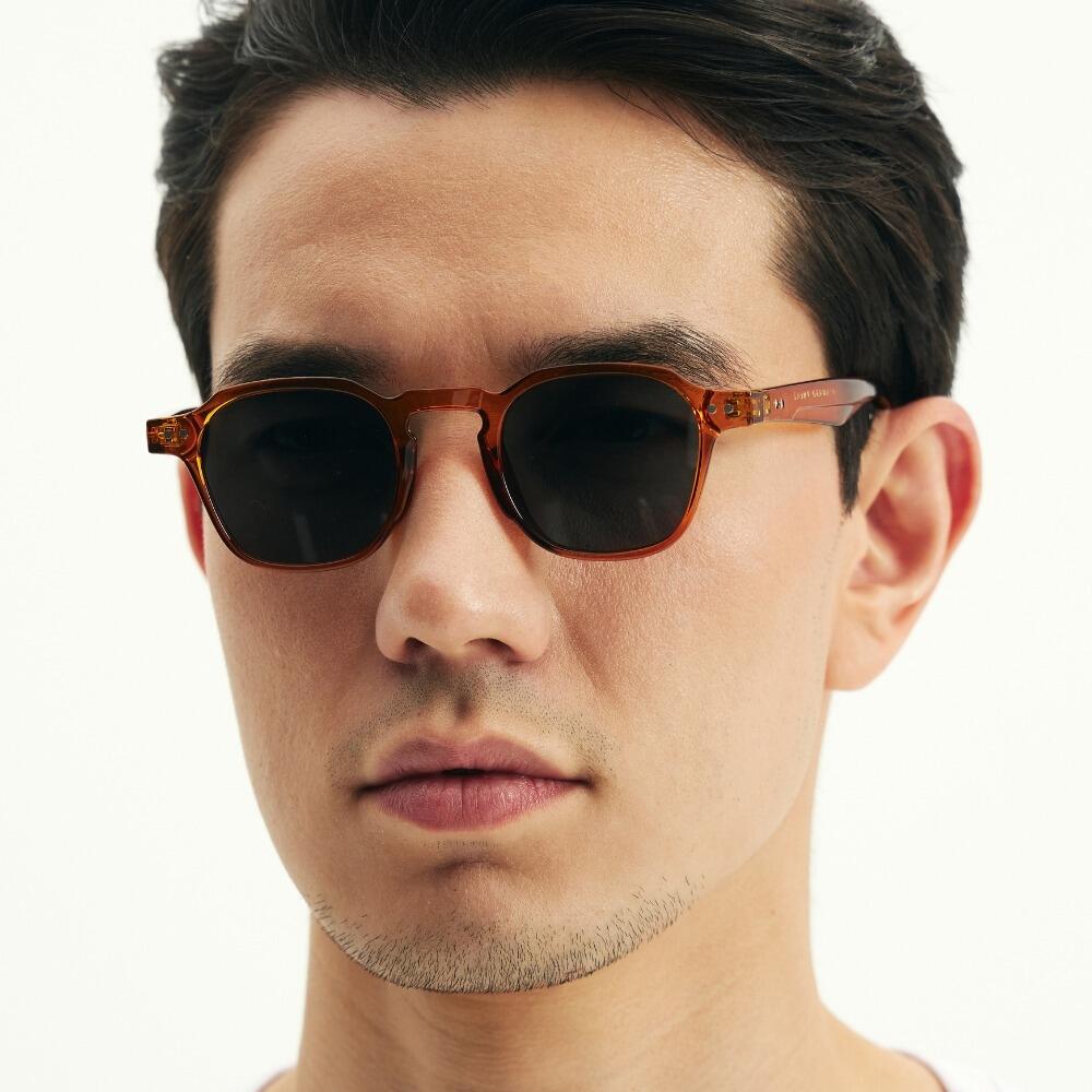 Oculos de Sol Quadrado Viggo Topazio
