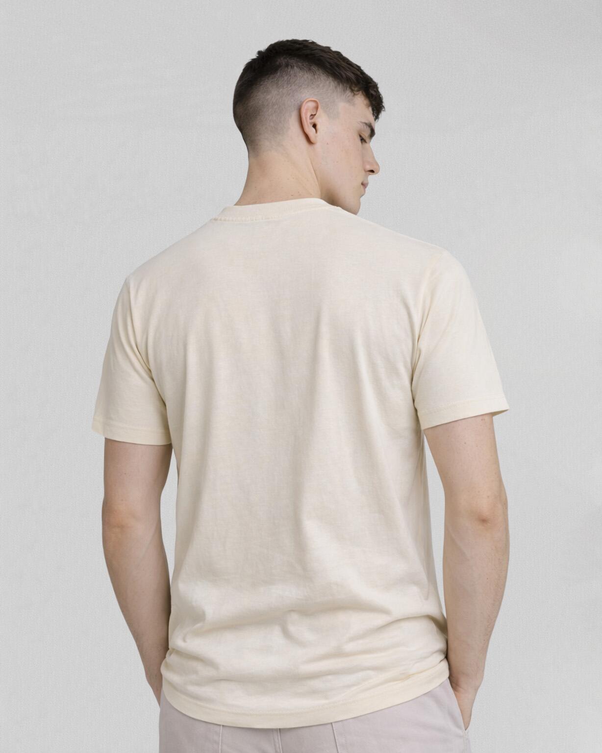 Camiseta Essentials Vanilla