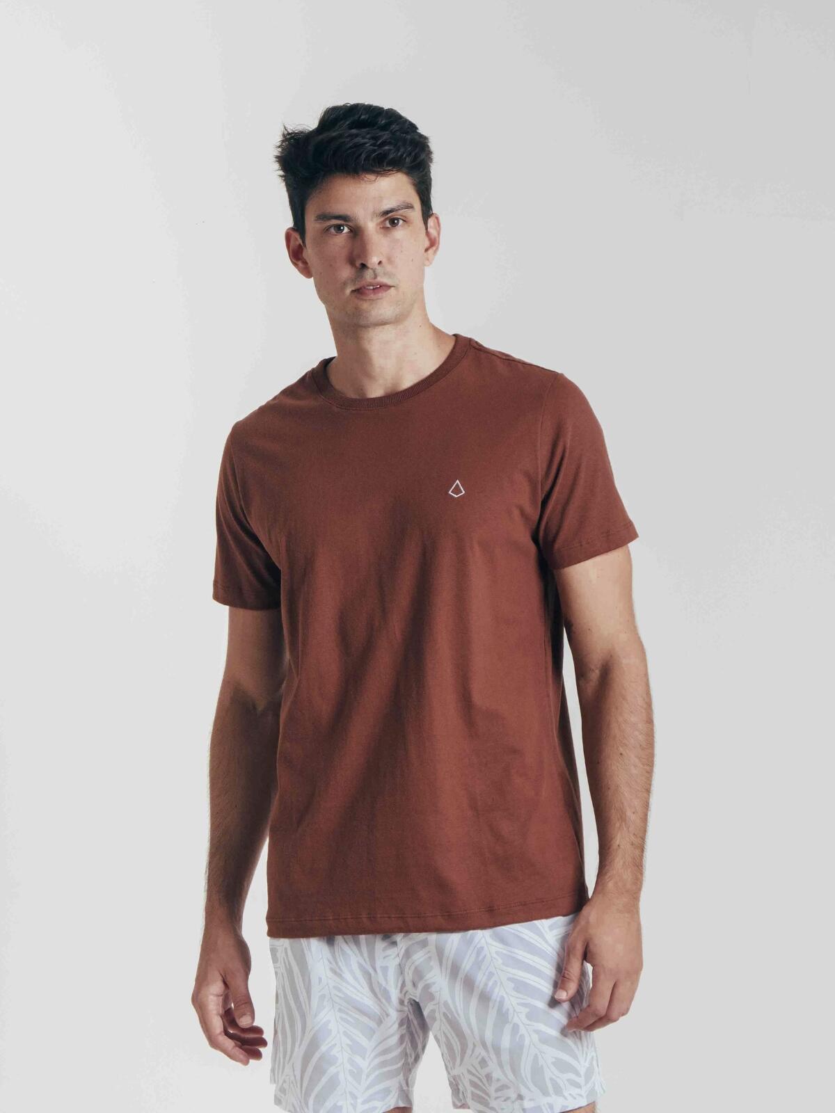 Camiseta Essentials Wood