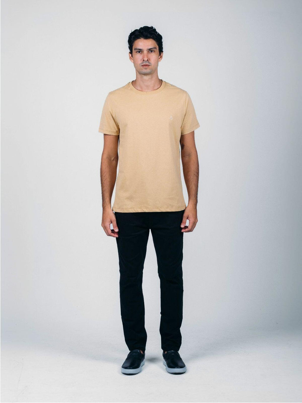 Camiseta Essentials Bege