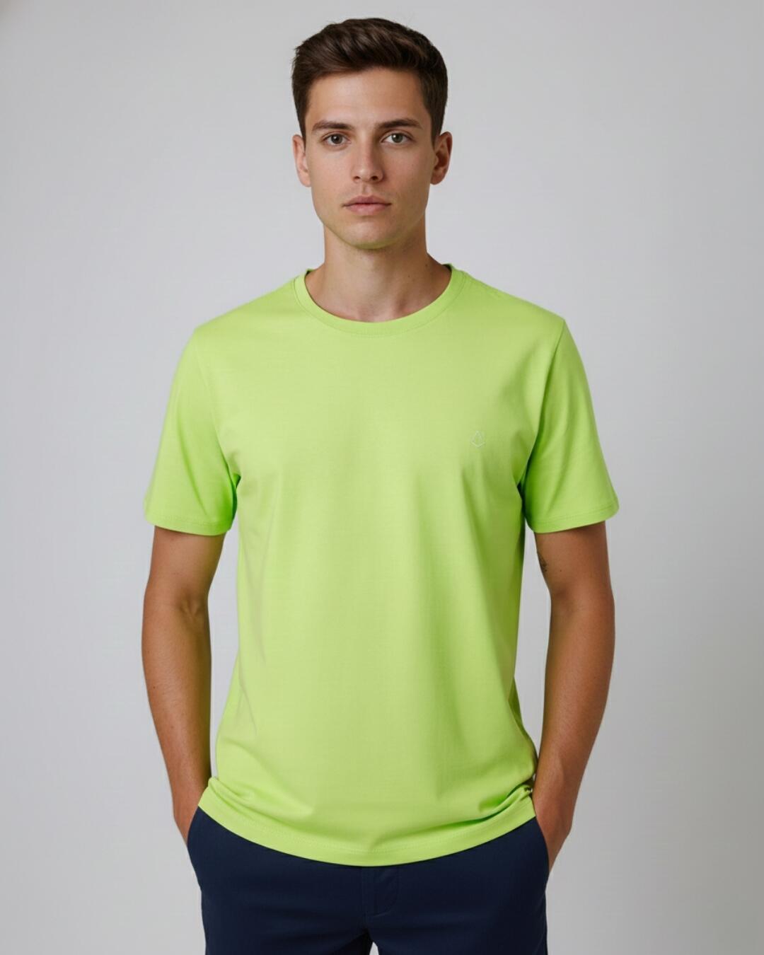Camiseta Essentials Grassy