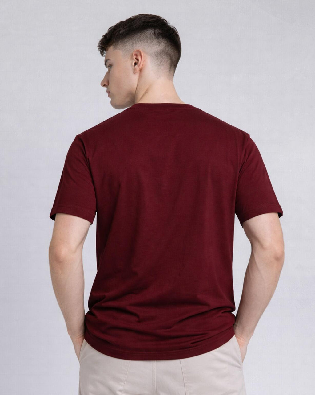 Camiseta Essentials Cabernet