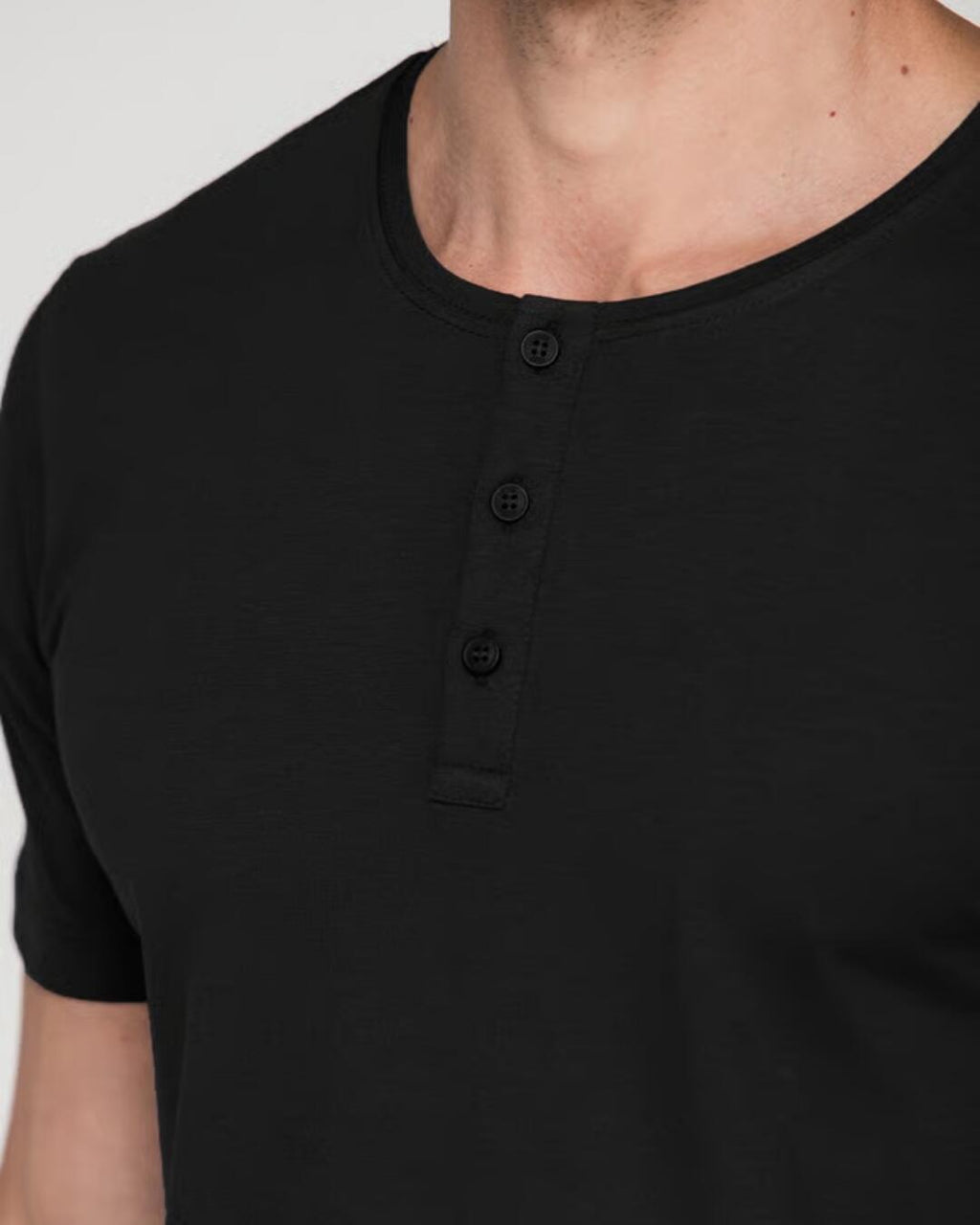 Camiseta Henley Black