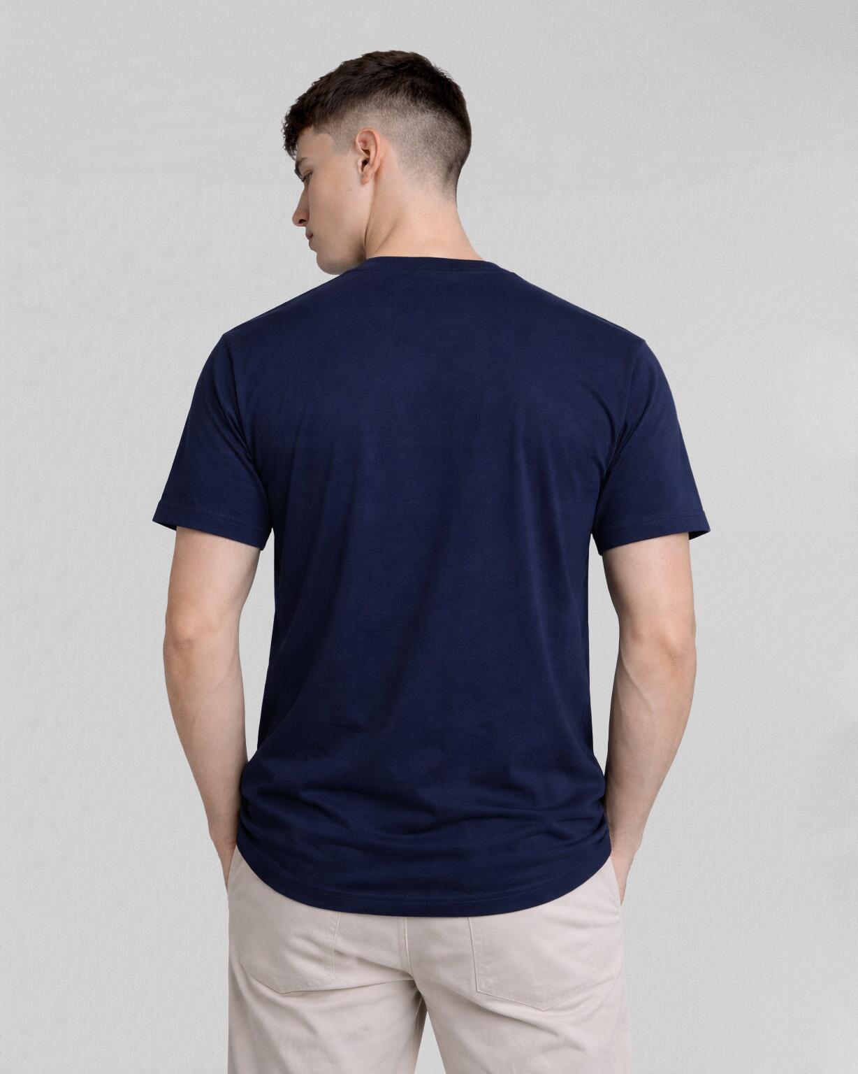Camiseta Essentials Requin