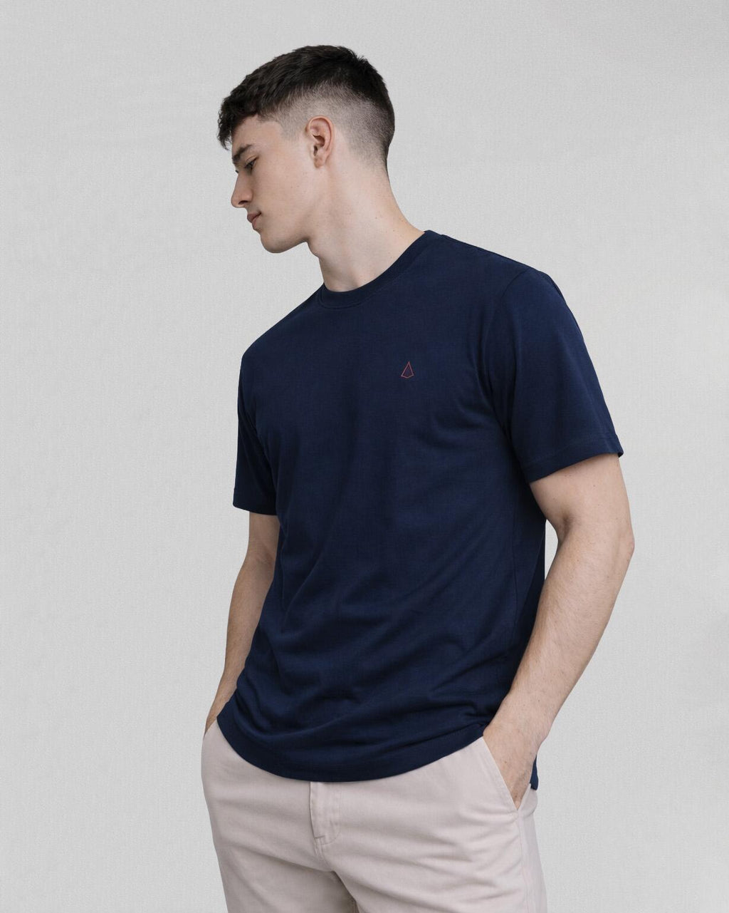 Camiseta Essentials Requin