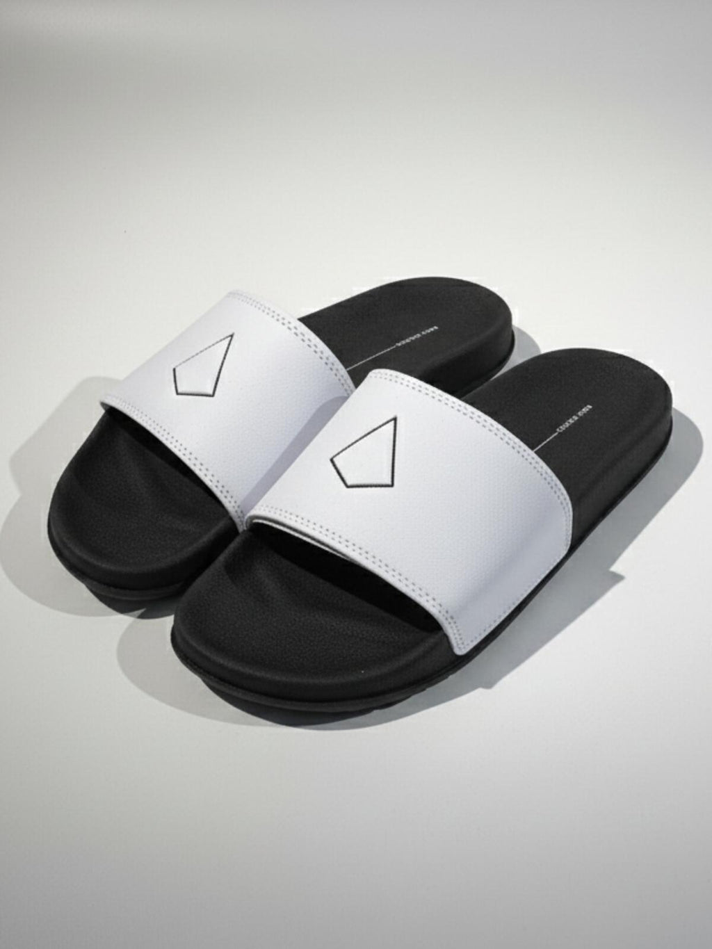Slide Class B&W