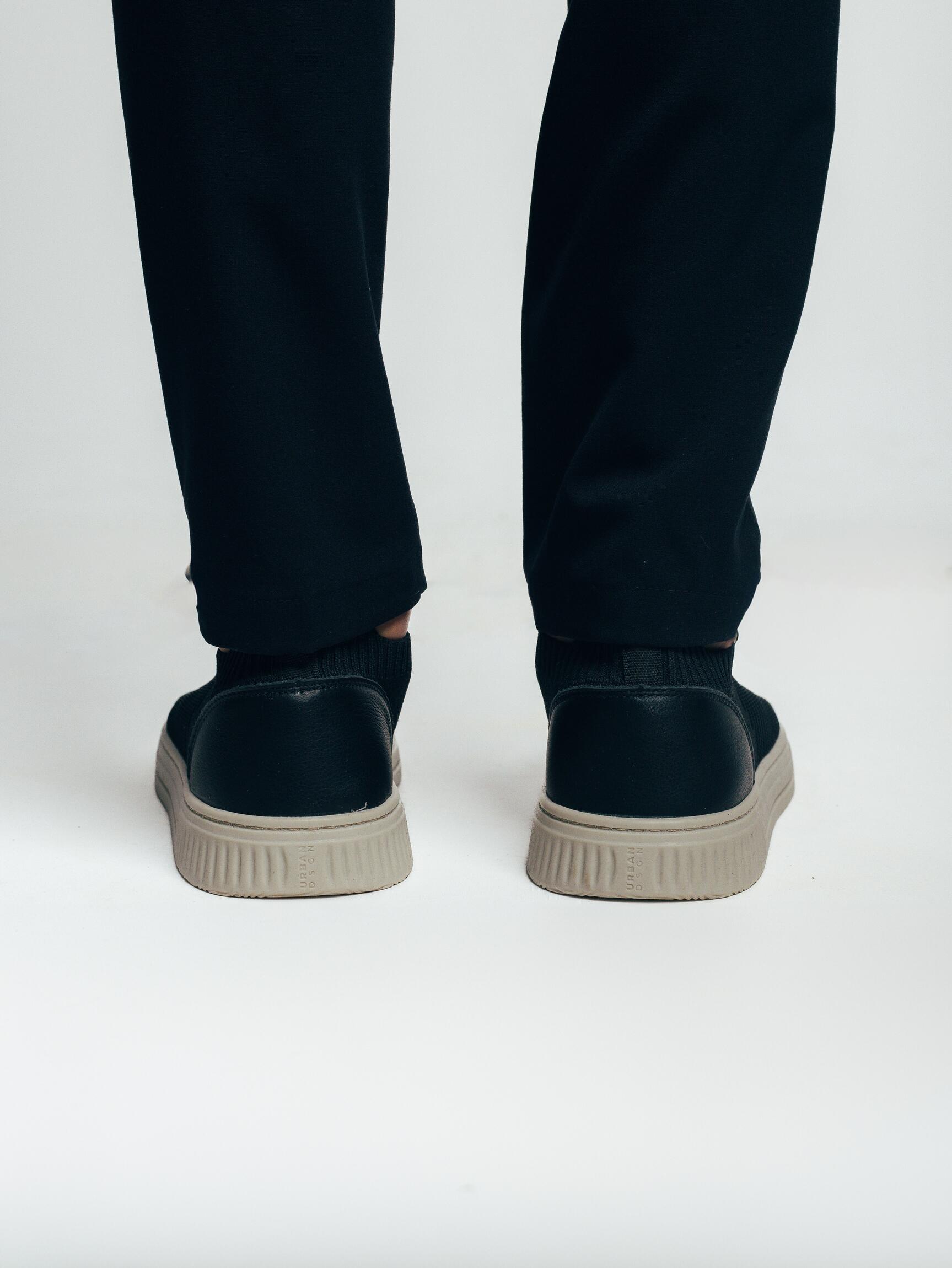 Tênis Knit Black